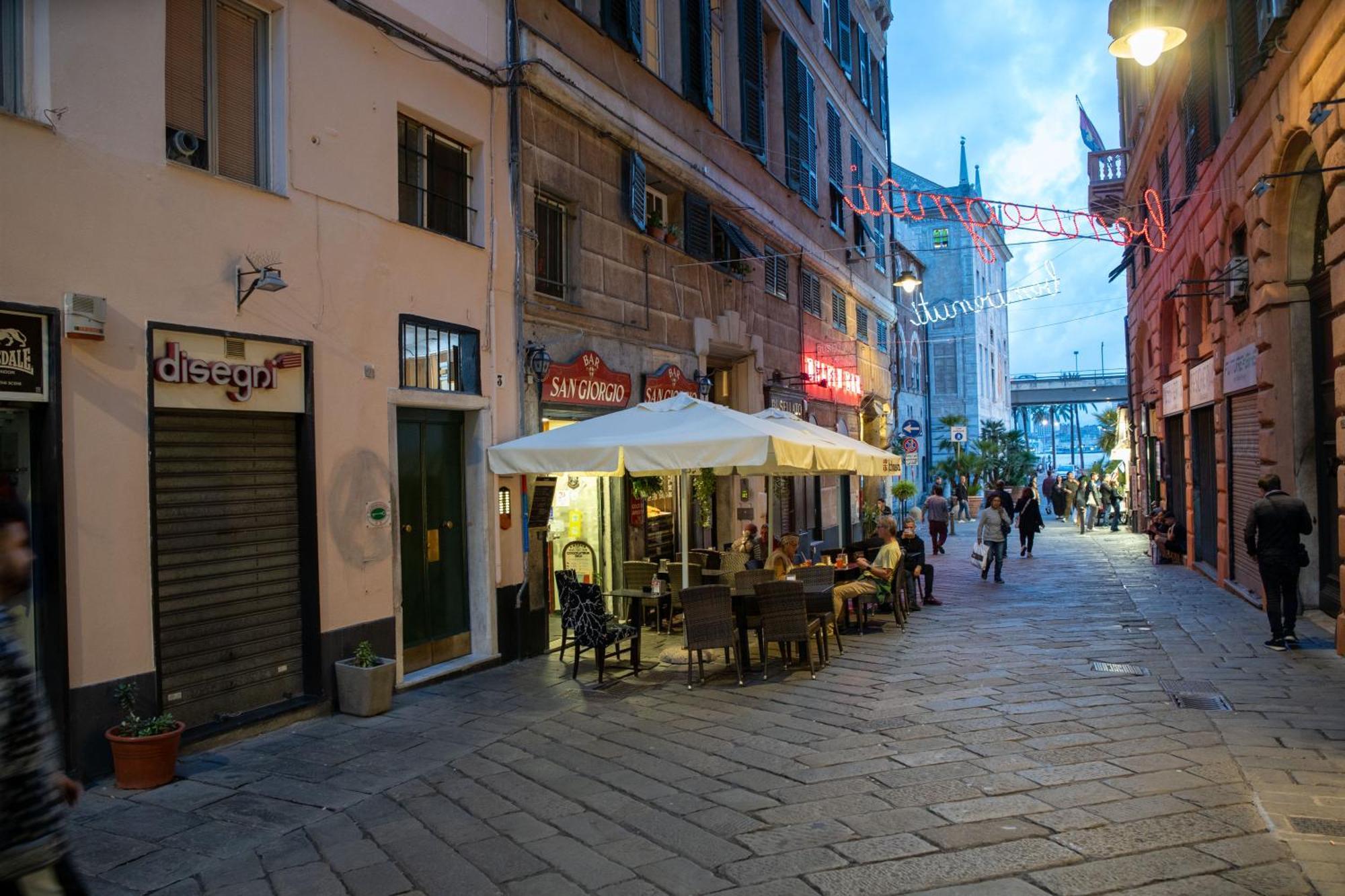 - Pieno Centro A 2 Passi Dall'acquario Apartamento